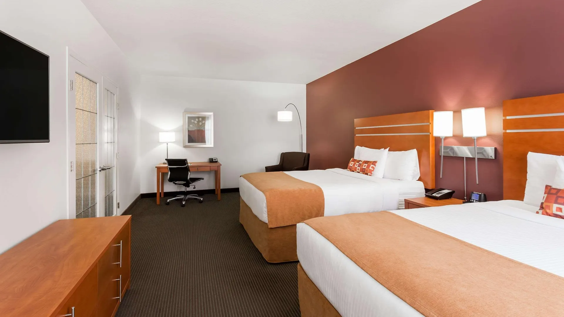 Wingate By Wyndham Calgary South Hotel