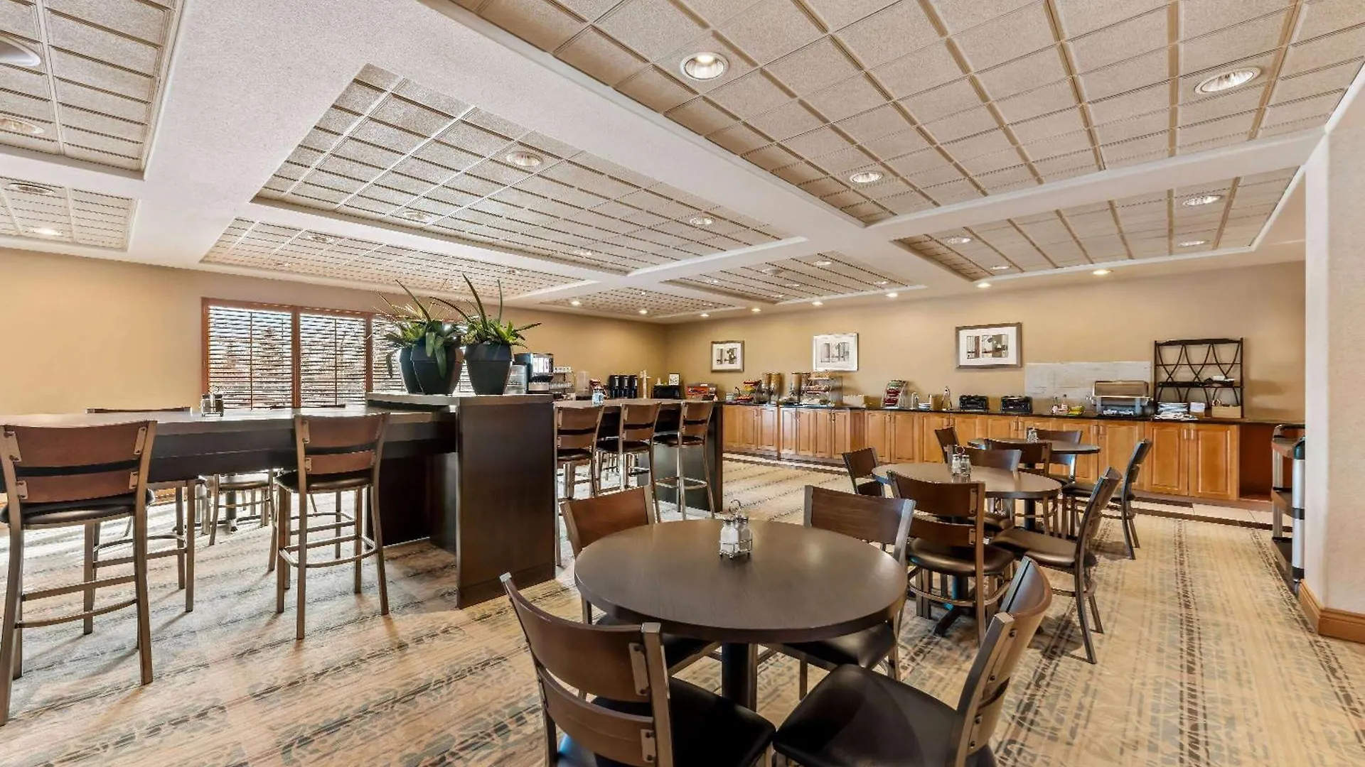 Wingate By Wyndham Calgary South Hotel