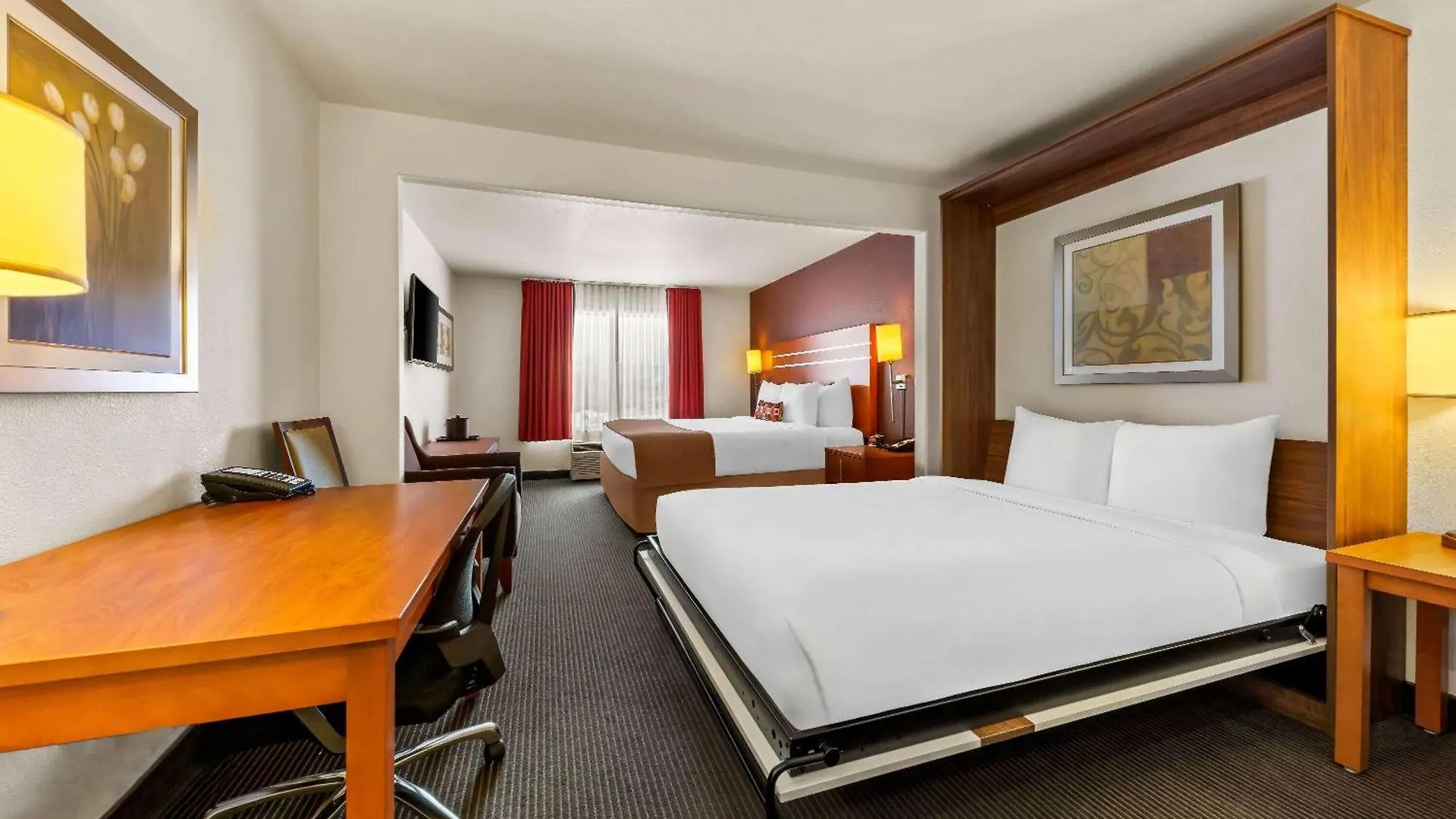 Wingate By Wyndham Calgary South Hotel