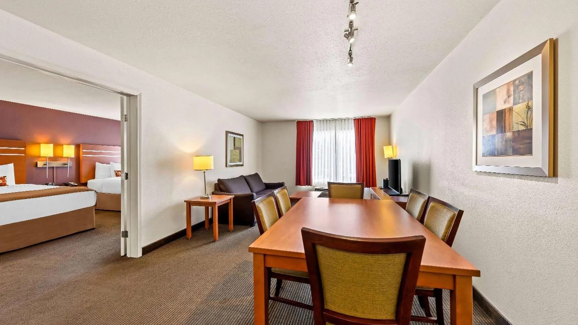 Wingate By Wyndham Calgary South Hotel