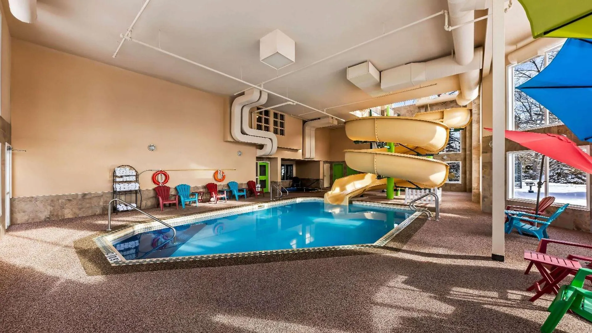 Wingate By Wyndham Calgary South Hotel 3*,