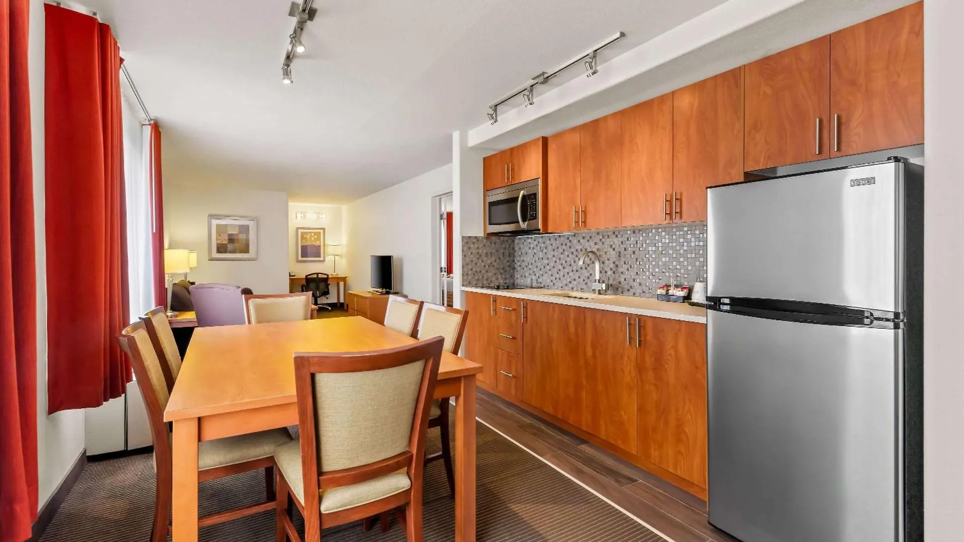 Wingate By Wyndham Calgary South Hotel 3*,  Canada