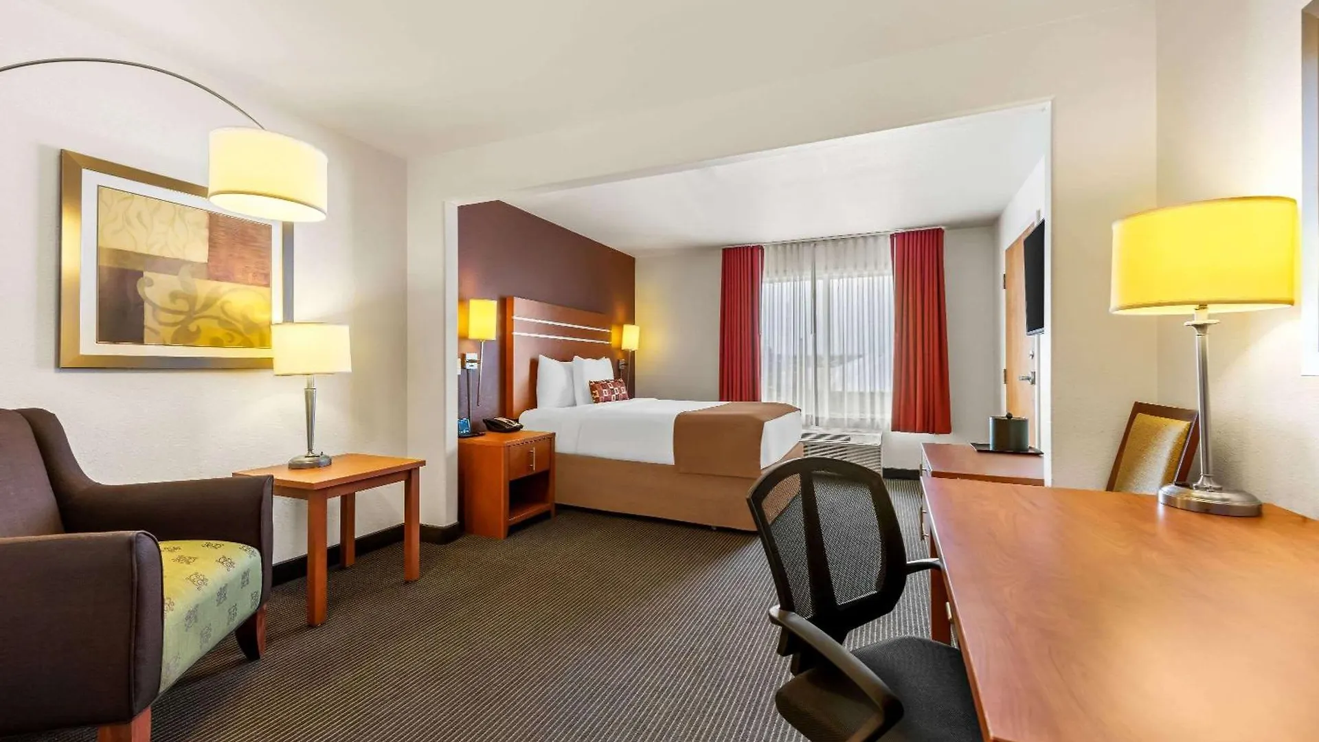 Wingate By Wyndham Calgary South Hotel