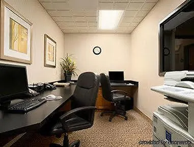 Wingate By Wyndham Calgary South Hotel