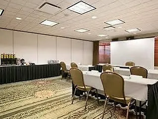 Wingate By Wyndham Calgary South Hotel 3*,  Canada